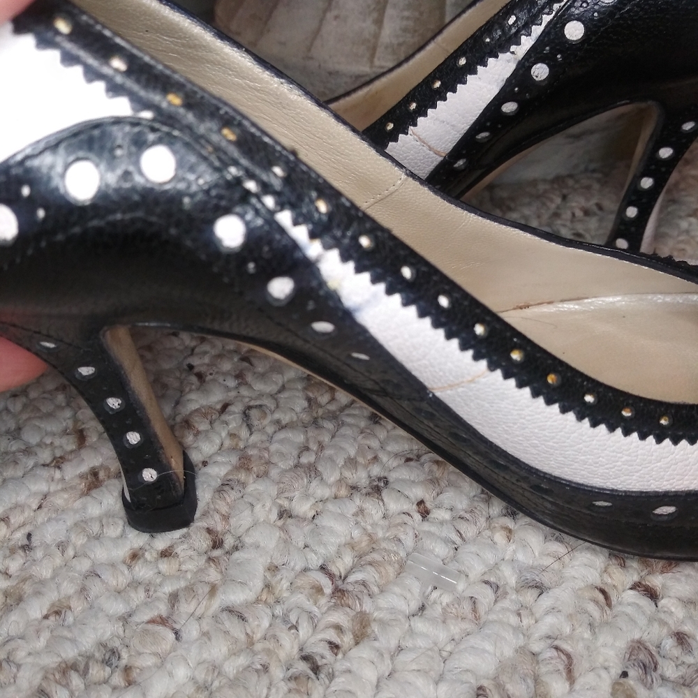Vintage Christian Dior Ivory & Black Menswear Inspired/Retro 1940's Brogue Pumps - Picture 11 of 16